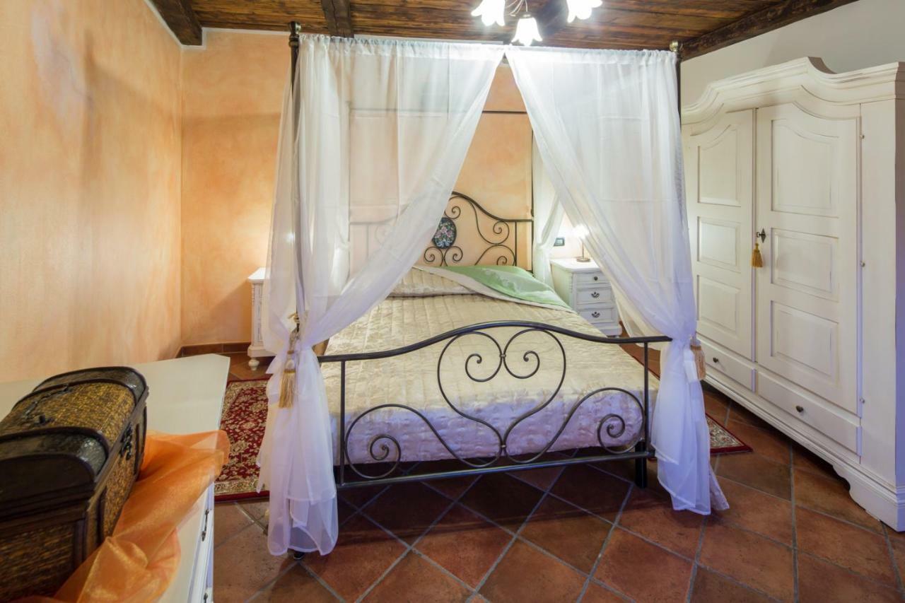 アレッツォ Il Castello Di Rigutinelliヴィラ エクステリア 写真